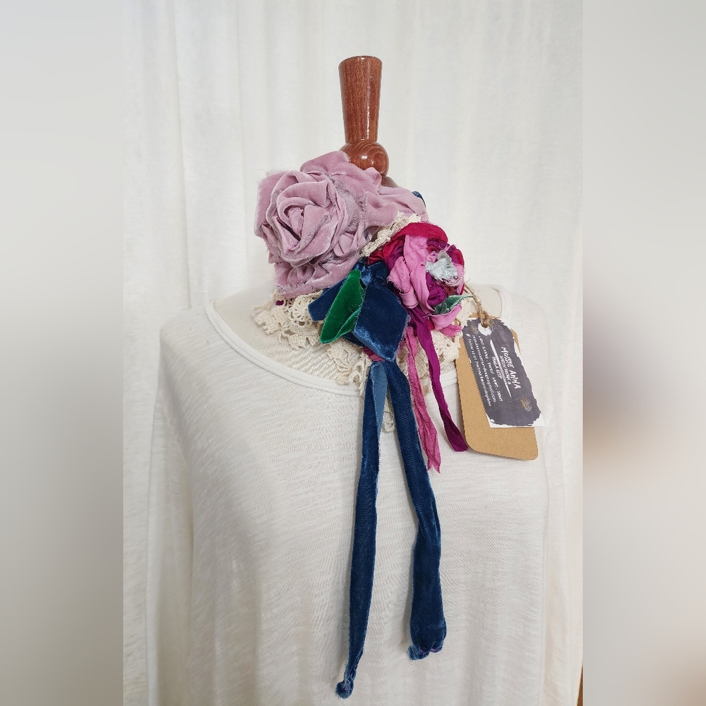 MOSSIE ANNA ARTISAN DESIGN💙💜 2 PIECES NWT